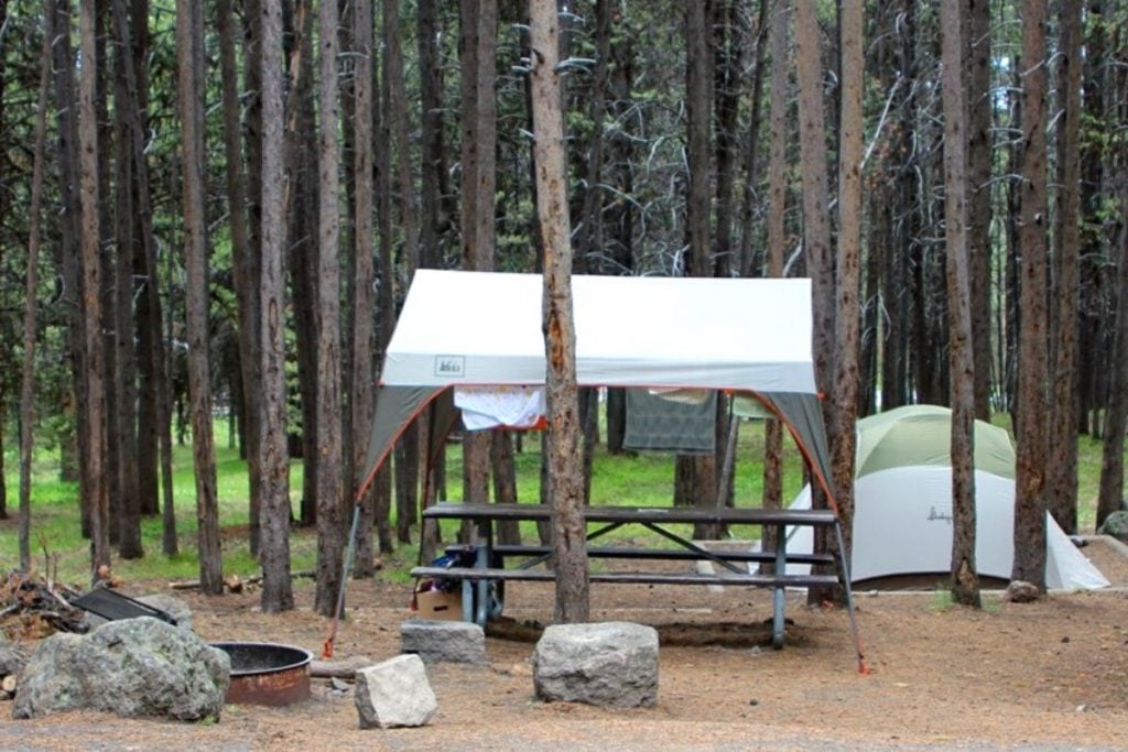 黄石公园峡谷露营地的帐篷